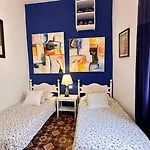 아파트 Con Jardin A 11 Metros De La Playa. Se.
