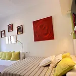 Con Jardin A 11 Metros De La Playa. Se. 아파트 팔라모스