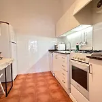 Con Jardin A 11 Metros De La Playa. Se. 아파트 *